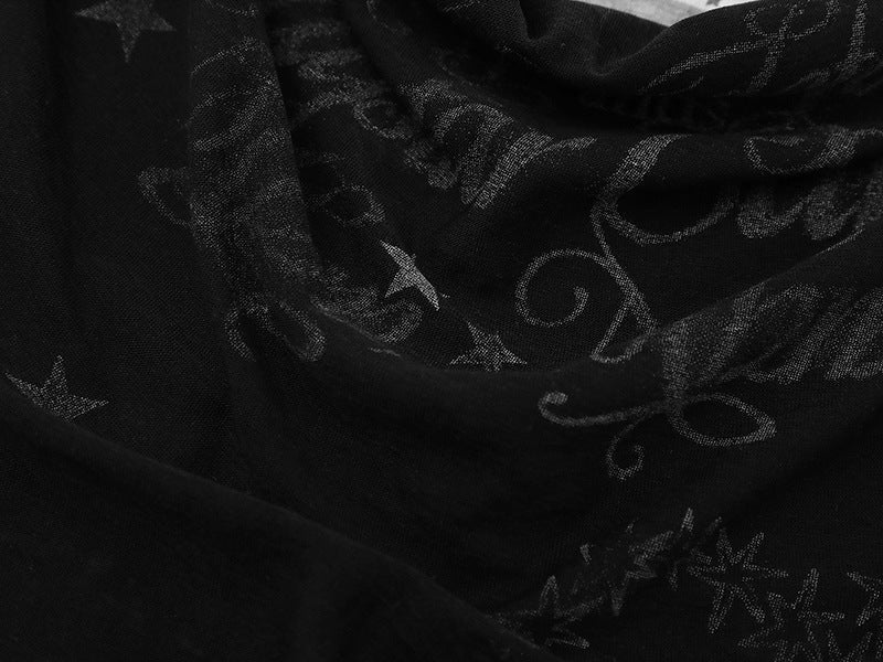 Top de manga larga con cuello desbocado y capas