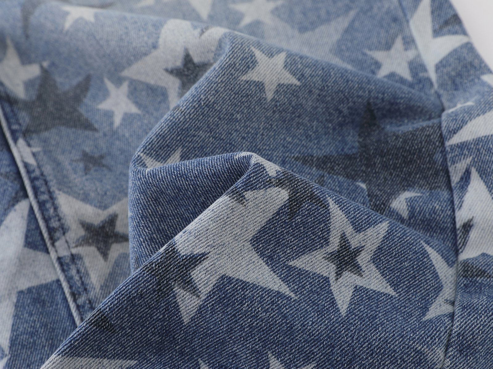 Vaqueros anchos de mezclilla con estrellas