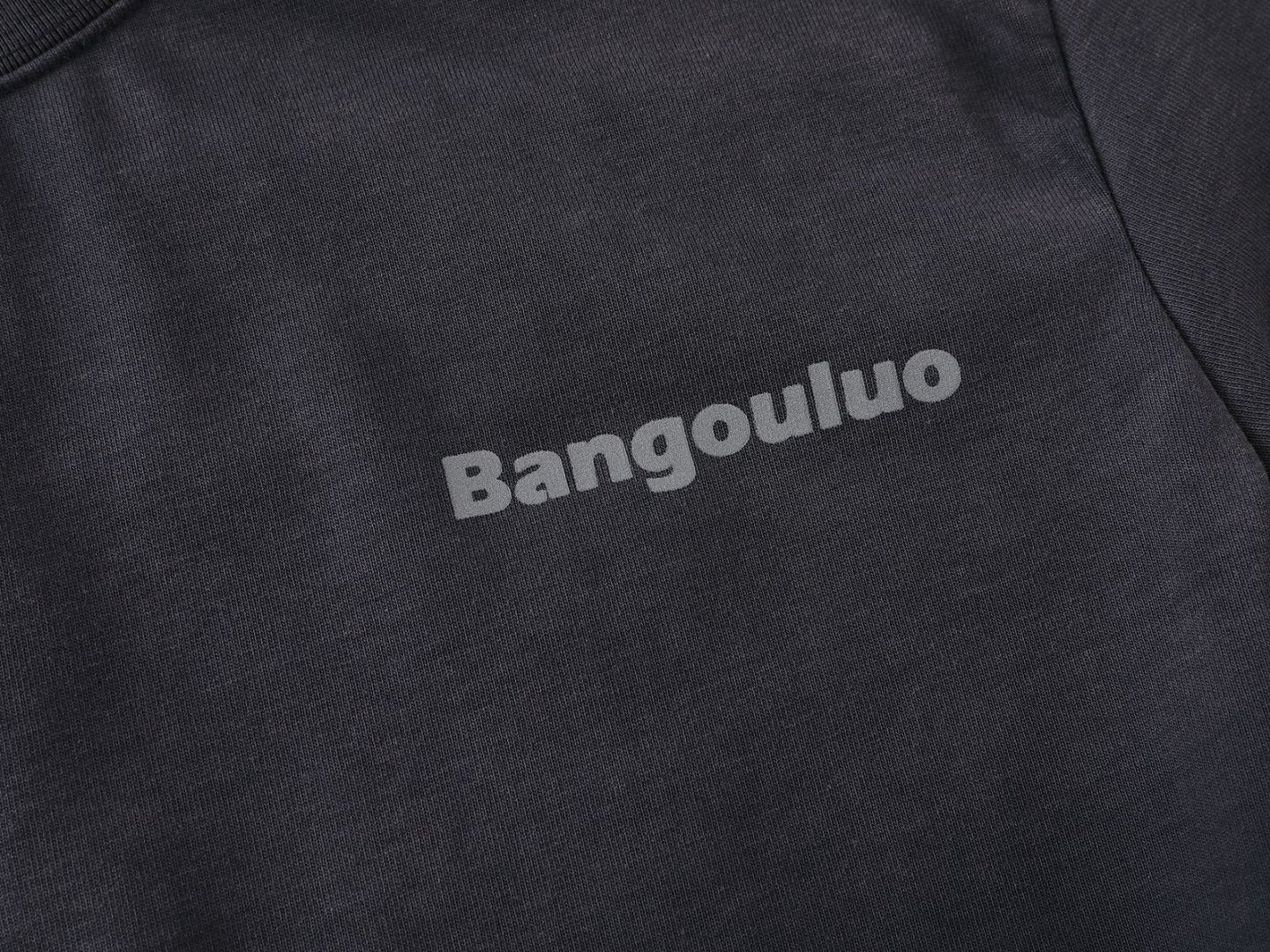 Camiseta extragrande con gráfico degradado