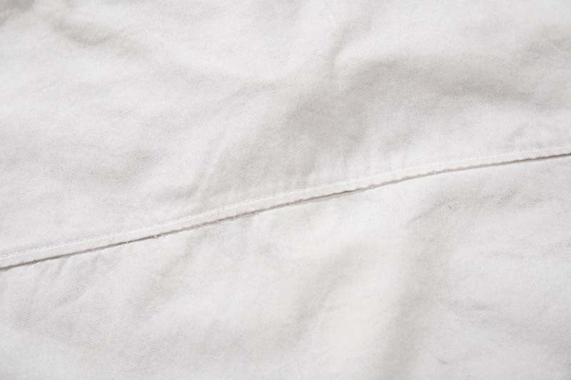 Camisa abotonada con estampado gráfico de estilo grunge desgastado