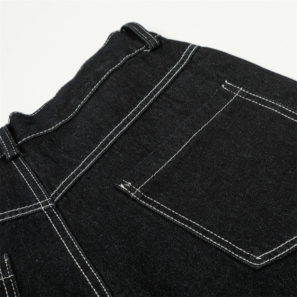 Pantalón corto vaquero de pernera ancha con estrellas bordadas