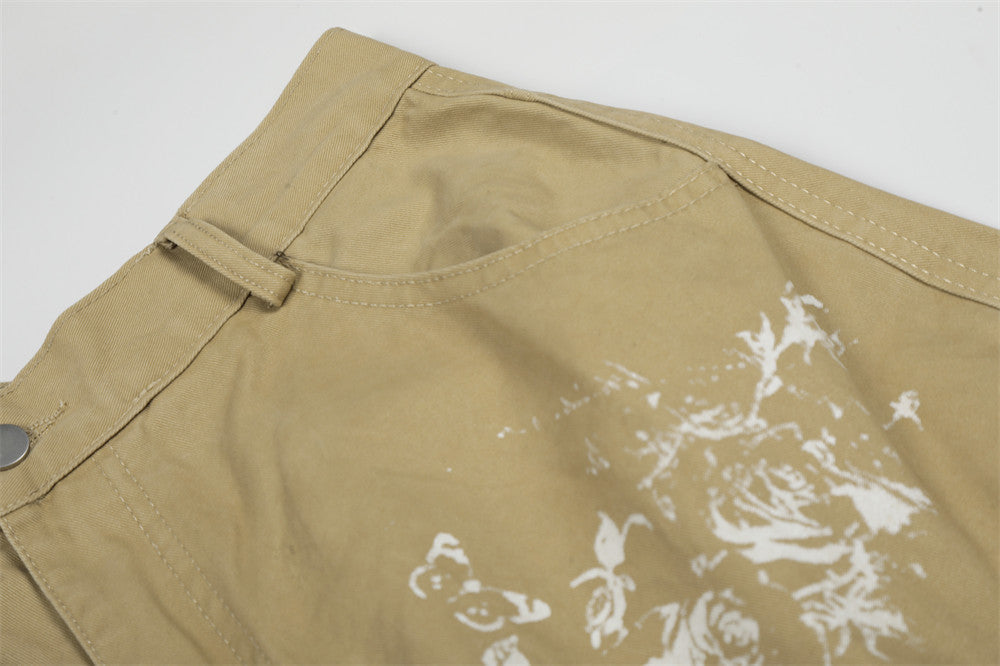 Pantalones cortos tipo cargo de corte holgado con gráficos desgastados