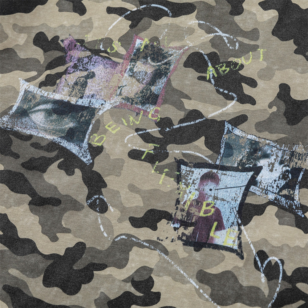 Camiseta estampada de camuflaje