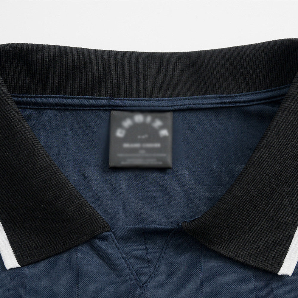 Playera polo gráfica con estampados llamativos