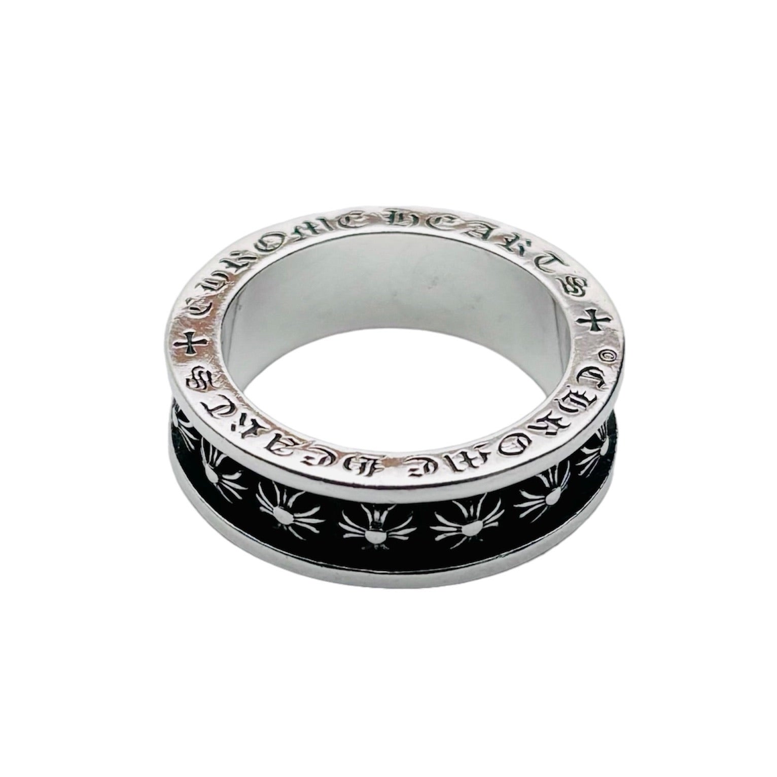 Minimal Cross Stud Ring