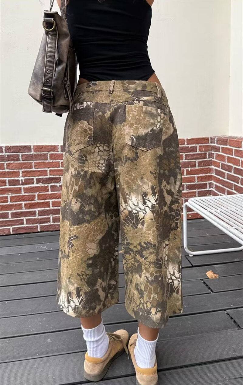 Camouflage Distressed Trendy Jorts