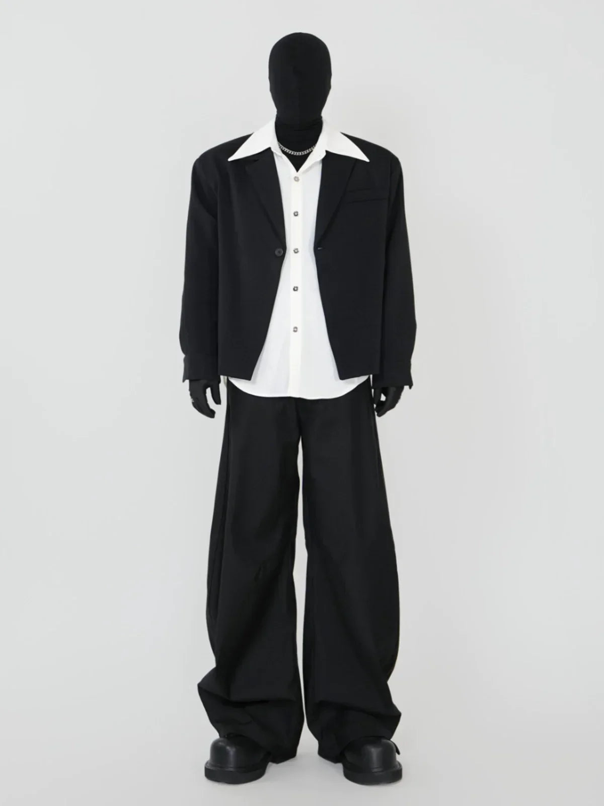 Pointed-Collar Wrinkle-Resistant Long Sleeve Shirt