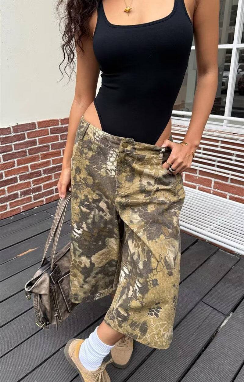 Camouflage Distressed Trendy Jorts