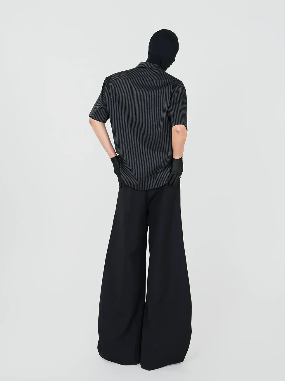 Vertical Stripe Tie Short Sleeve Shirt