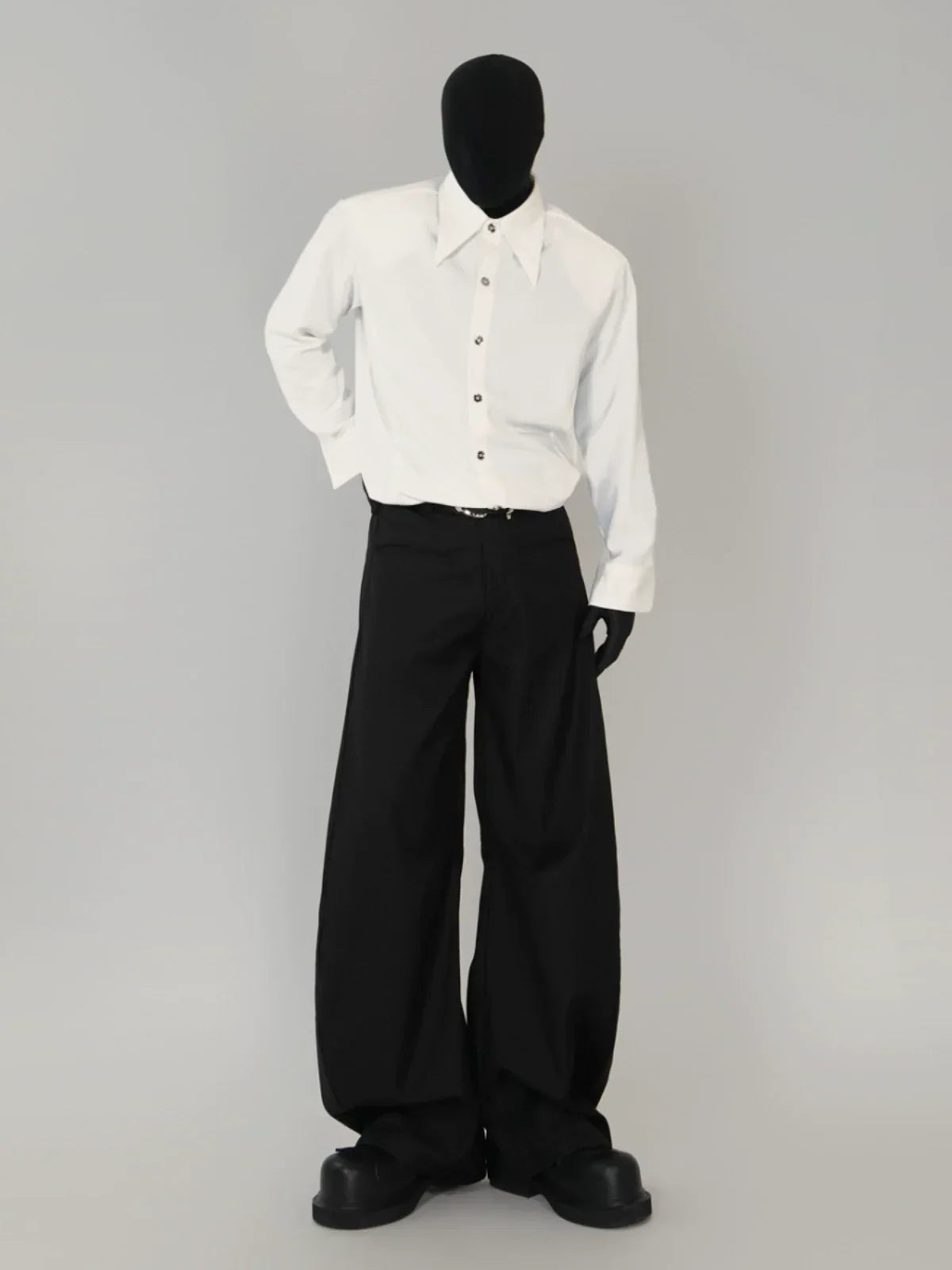 Pointed-Collar Wrinkle-Resistant Long Sleeve Shirt