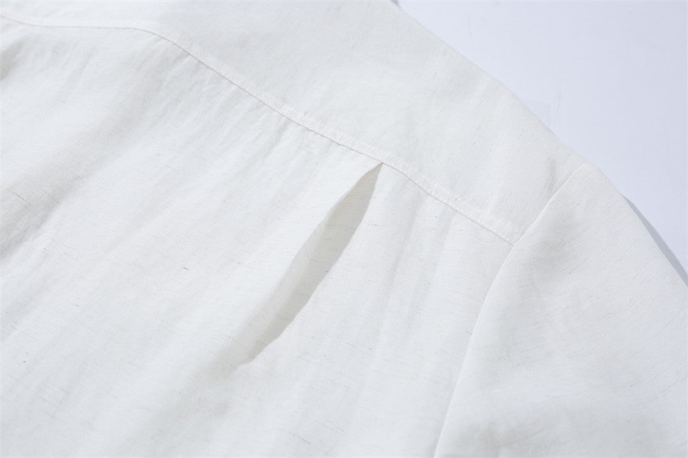 Camisa abotonada de manga corta y corte holgado
