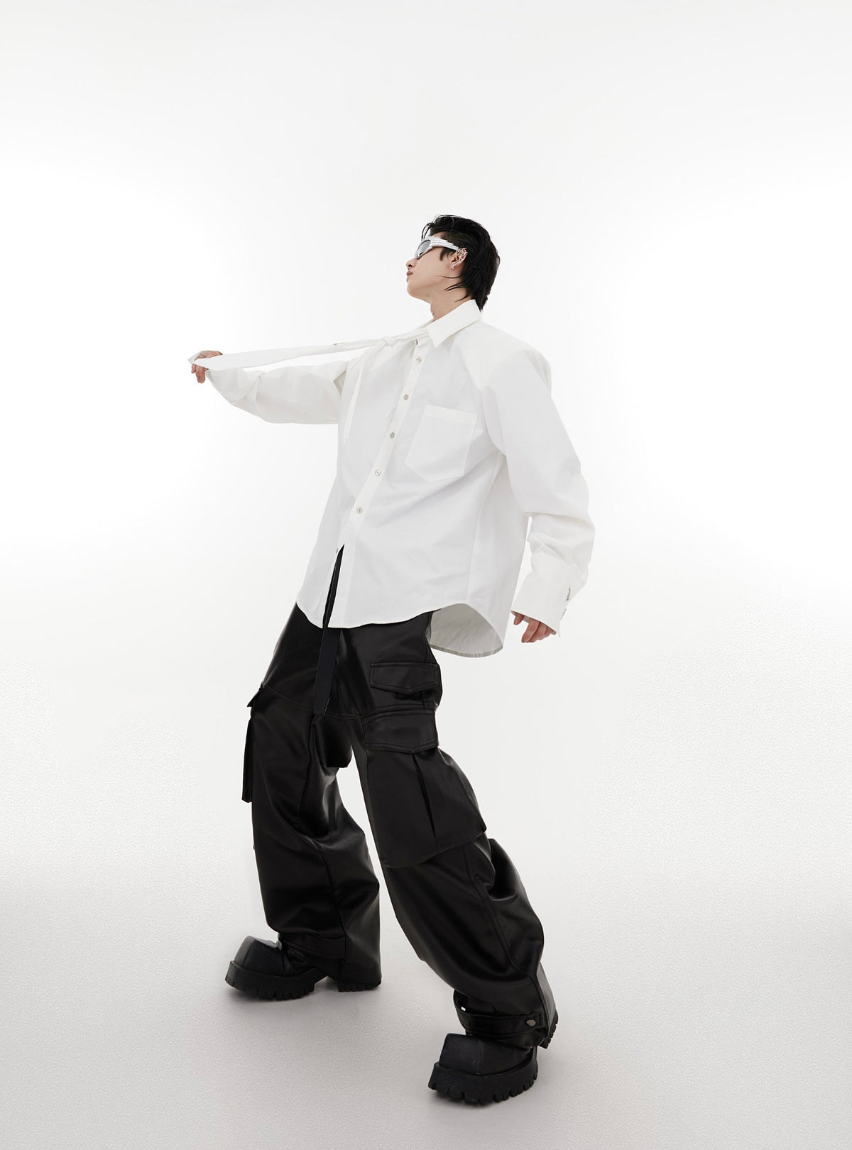Oversized Shoulder-Pad Metal Botton Shirt with Necktie