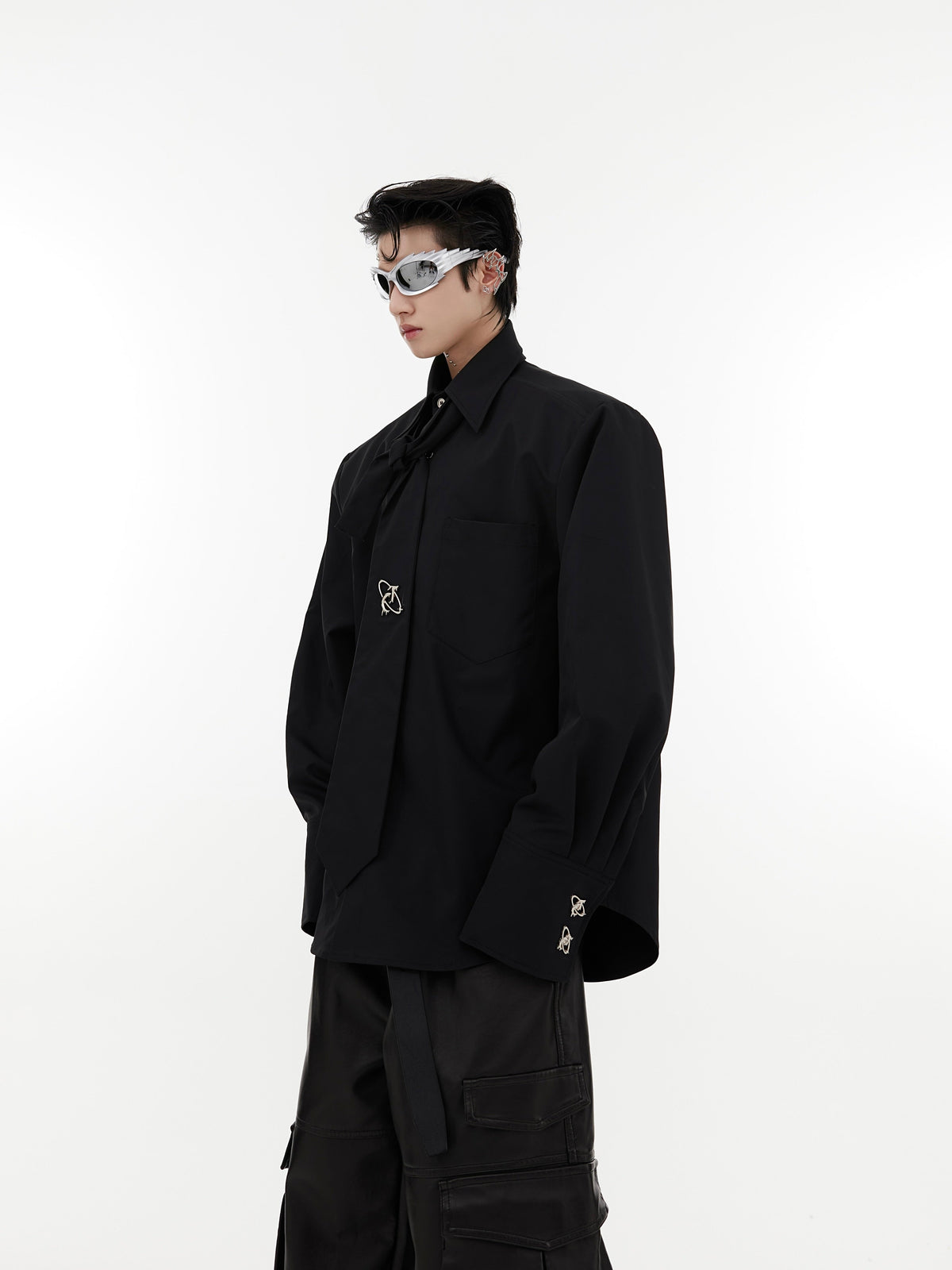 Oversized Shoulder-Pad Metal Botton Shirt with Necktie