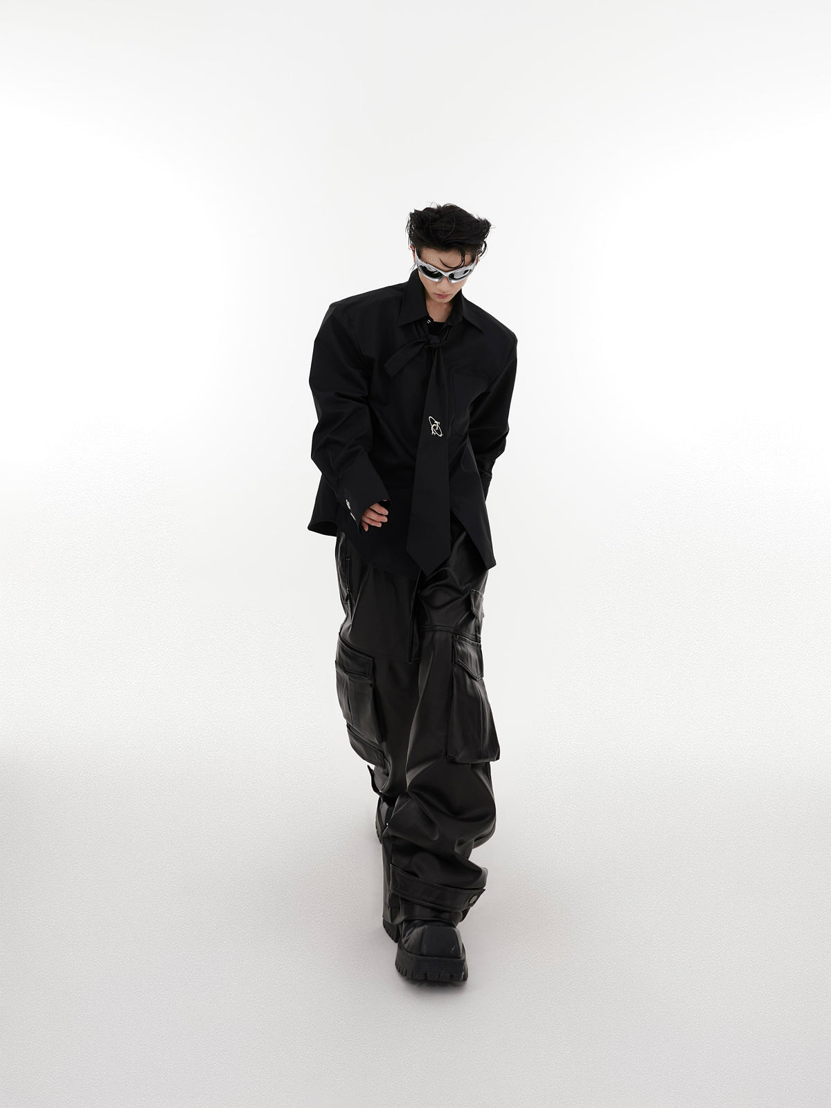 Oversized Shoulder-Pad Metal Botton Shirt with Necktie