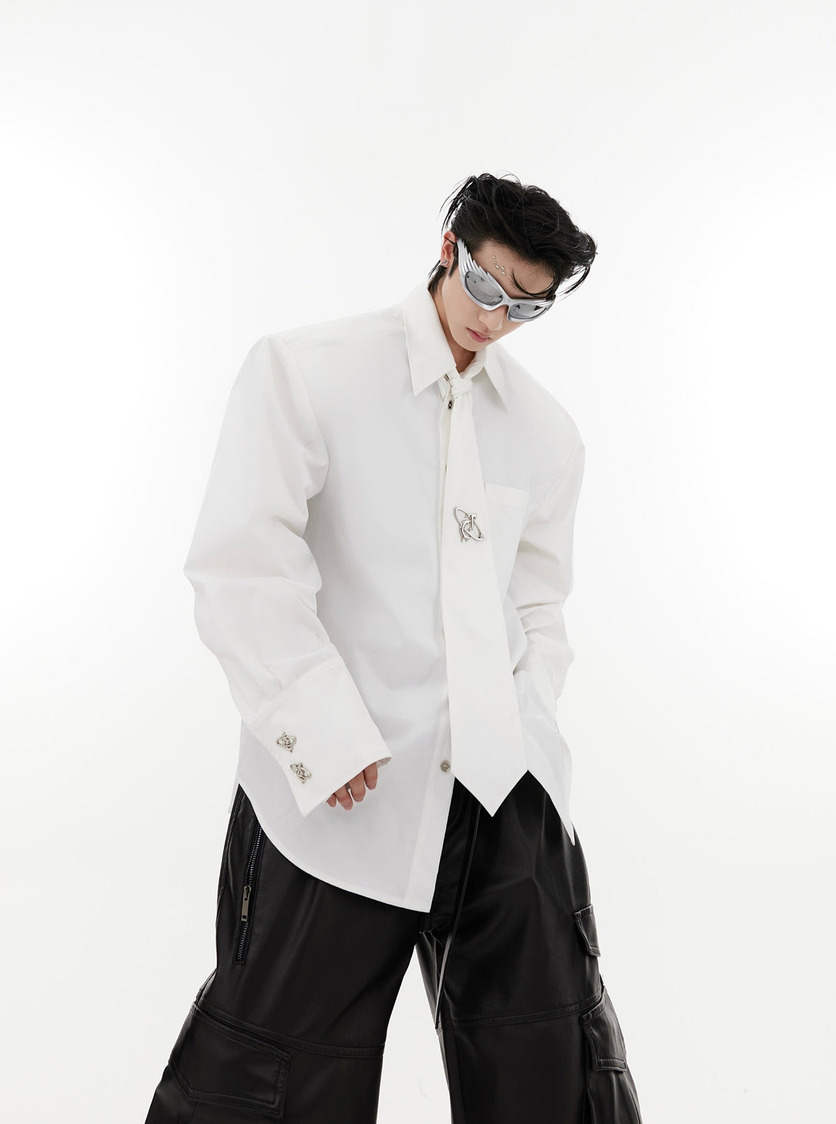 Oversized Shoulder-Pad Metal Botton Shirt with Necktie