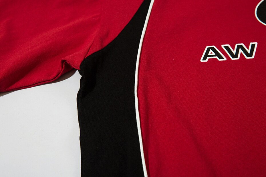 AW Camiseta Cabeza Puntiaguda