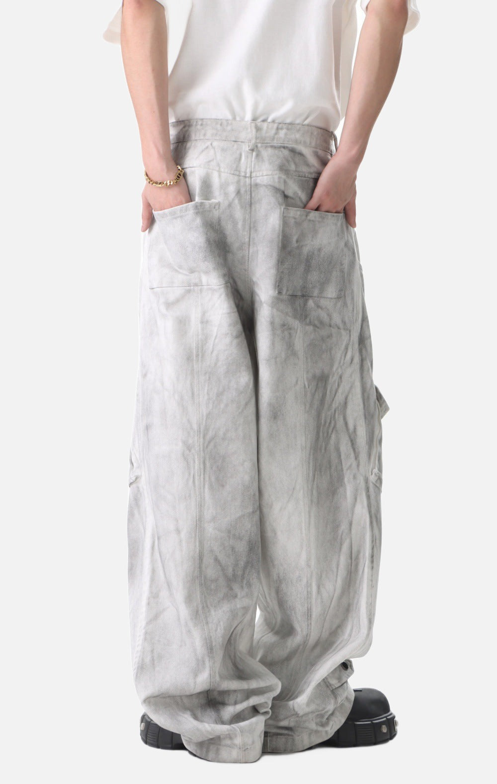 Baggy Acid-Wash Cargo Pants