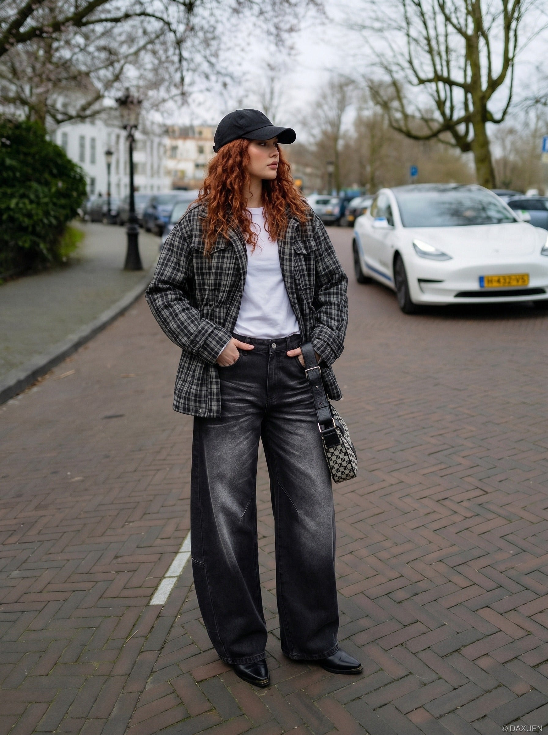 Balloon Wide-Leg Denim Jeans