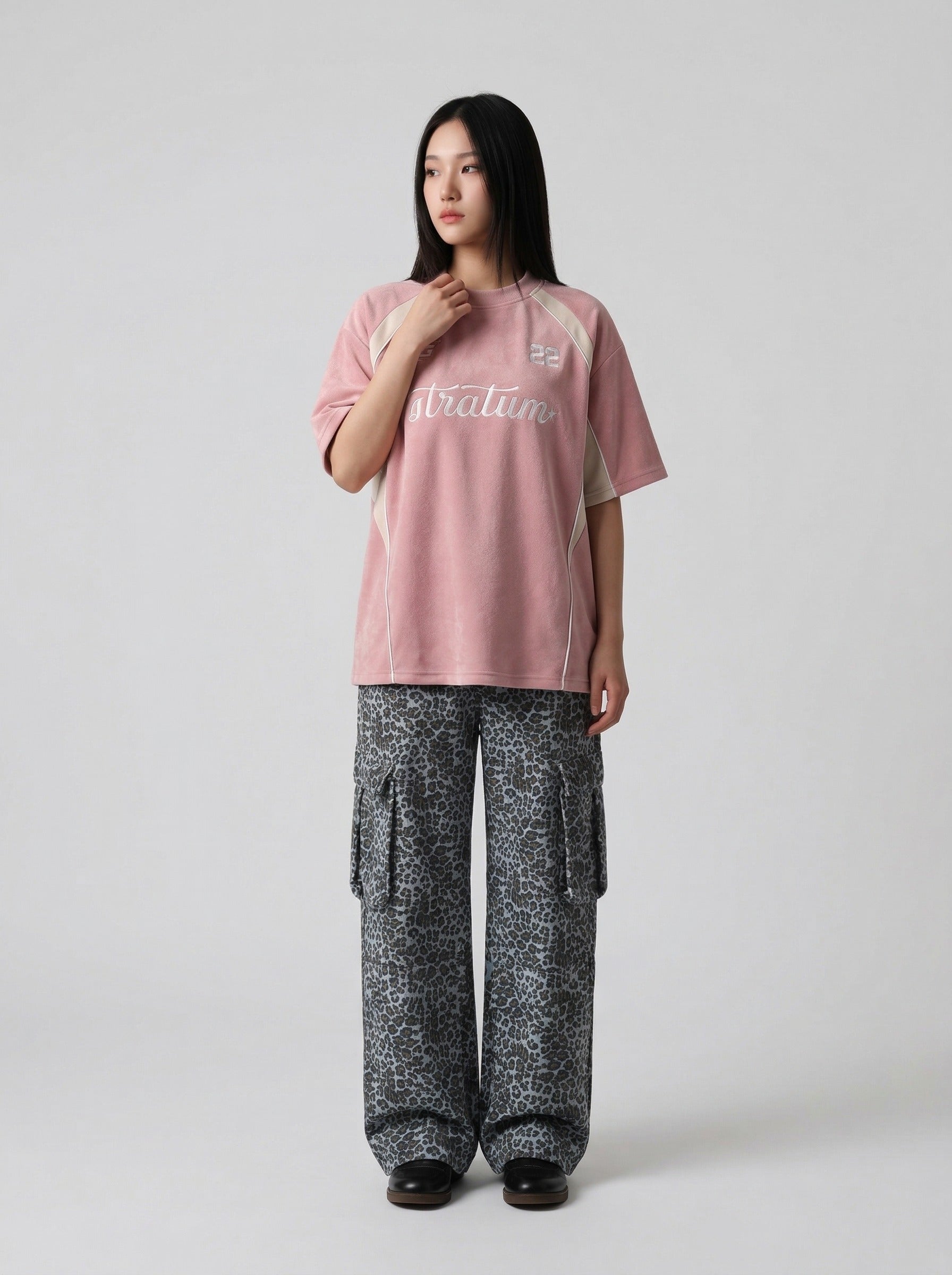 Camiseta bordada Bold Stratum