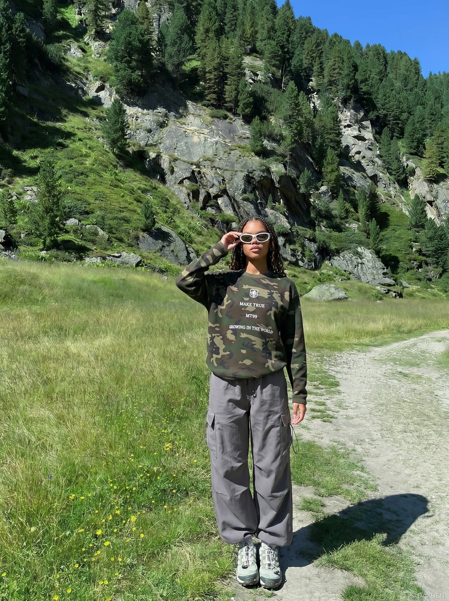 Blusa de manga larga de punto de gofre con estampado de camuflaje