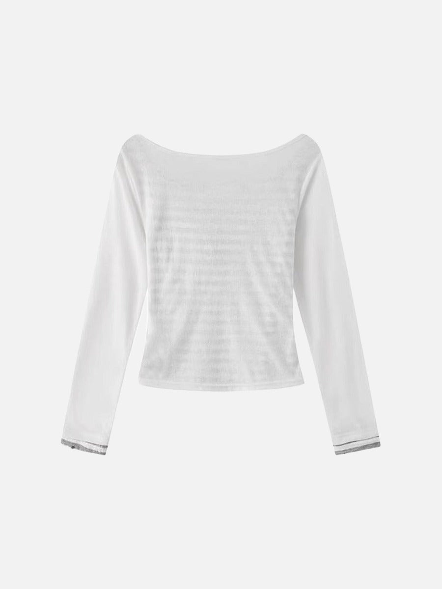 Top de manga larga con cuello desbocado y capas