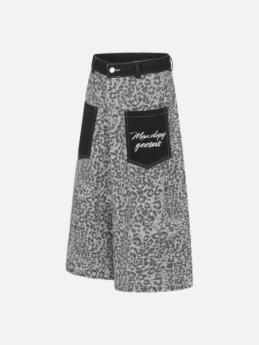 Cropped Wide-Leg Leopard Print Pants