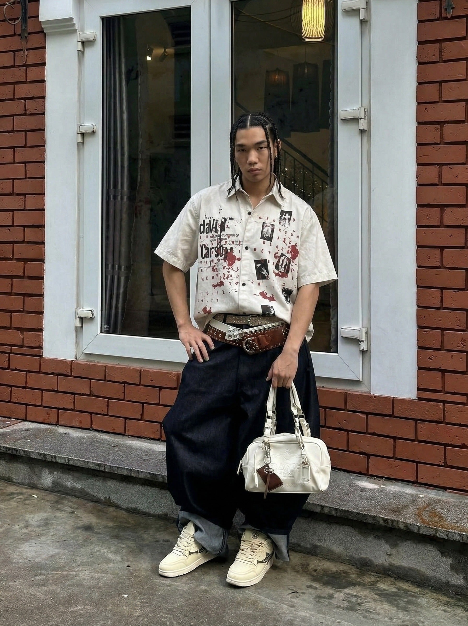 Camisa abotonada con estampado gráfico de estilo grunge desgastado