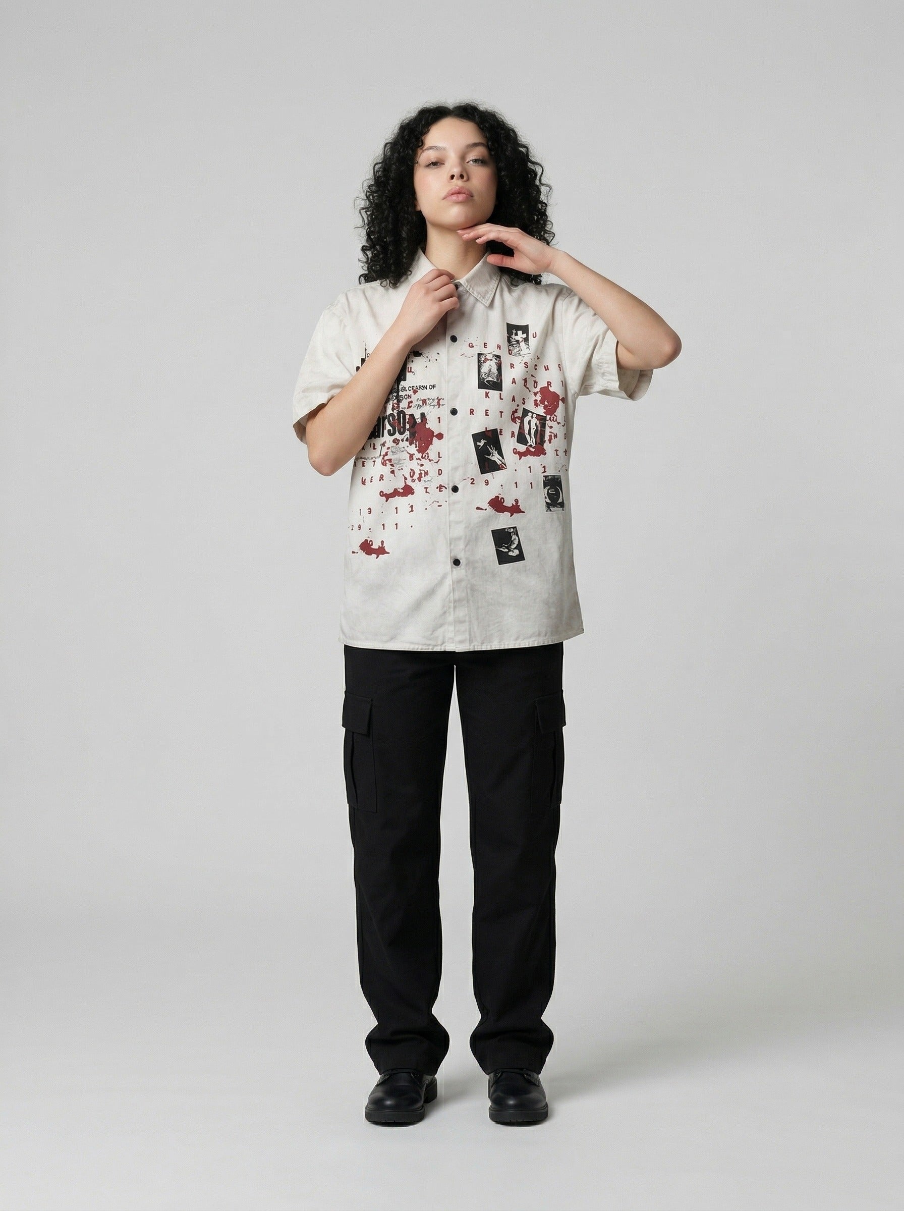 Camisa abotonada con estampado gráfico de estilo grunge desgastado