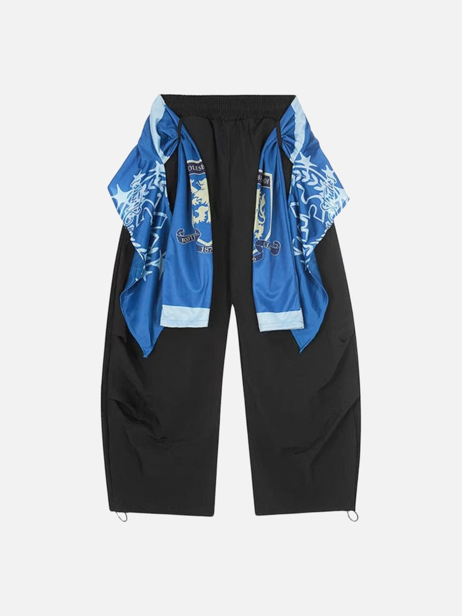 Pantalones cargo drapeados con estampados gráficos