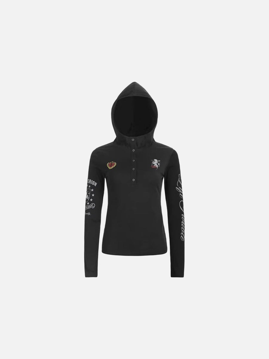 Camiseta con capucha de manga larga ajustada