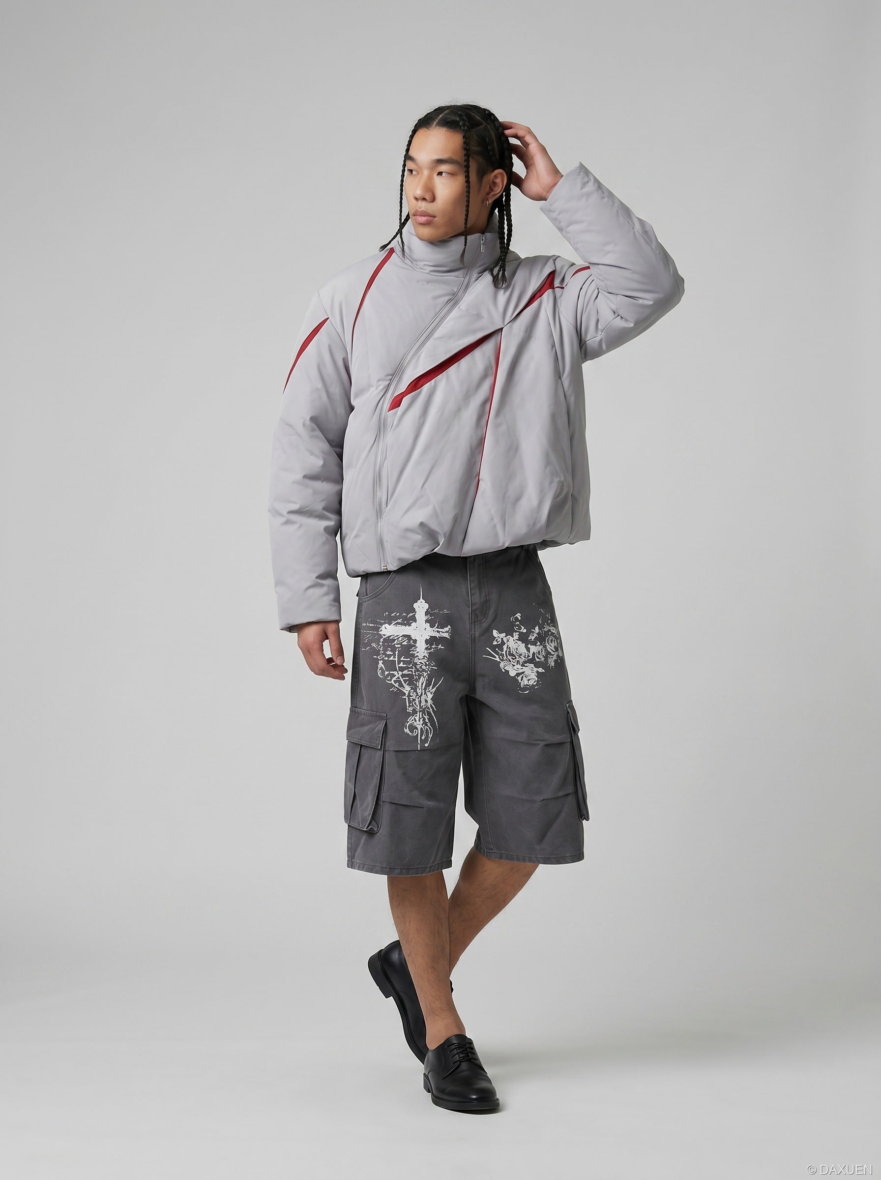 Pantalones cortos tipo cargo de corte holgado con gráficos desgastados