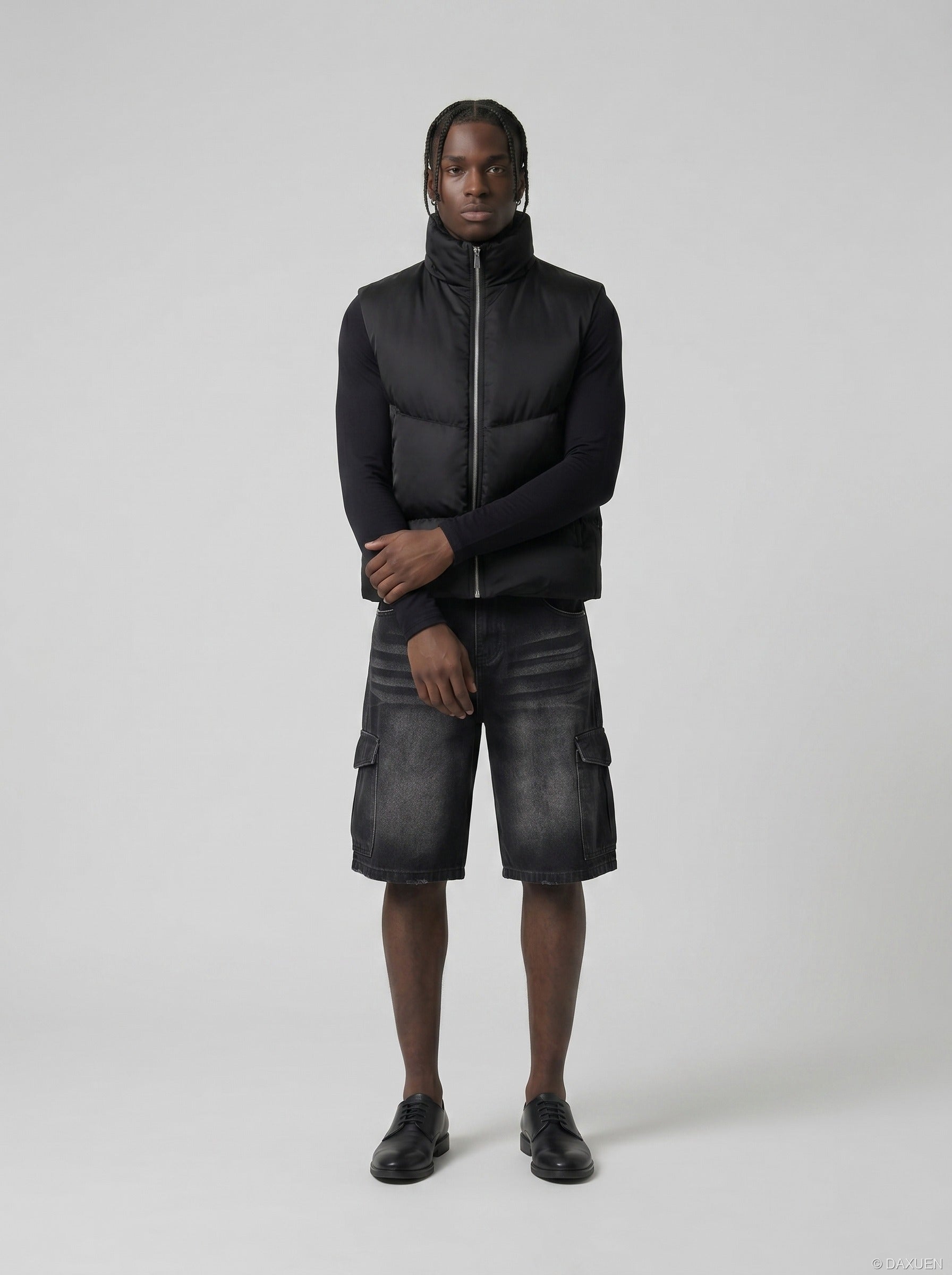 Pantalones cortos cargo de mezclilla desgastados de corte holgado
