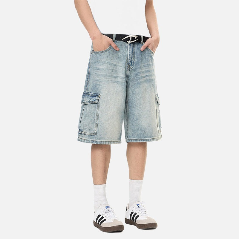 Pantalones cortos cargo de mezclilla desgastados de corte holgado