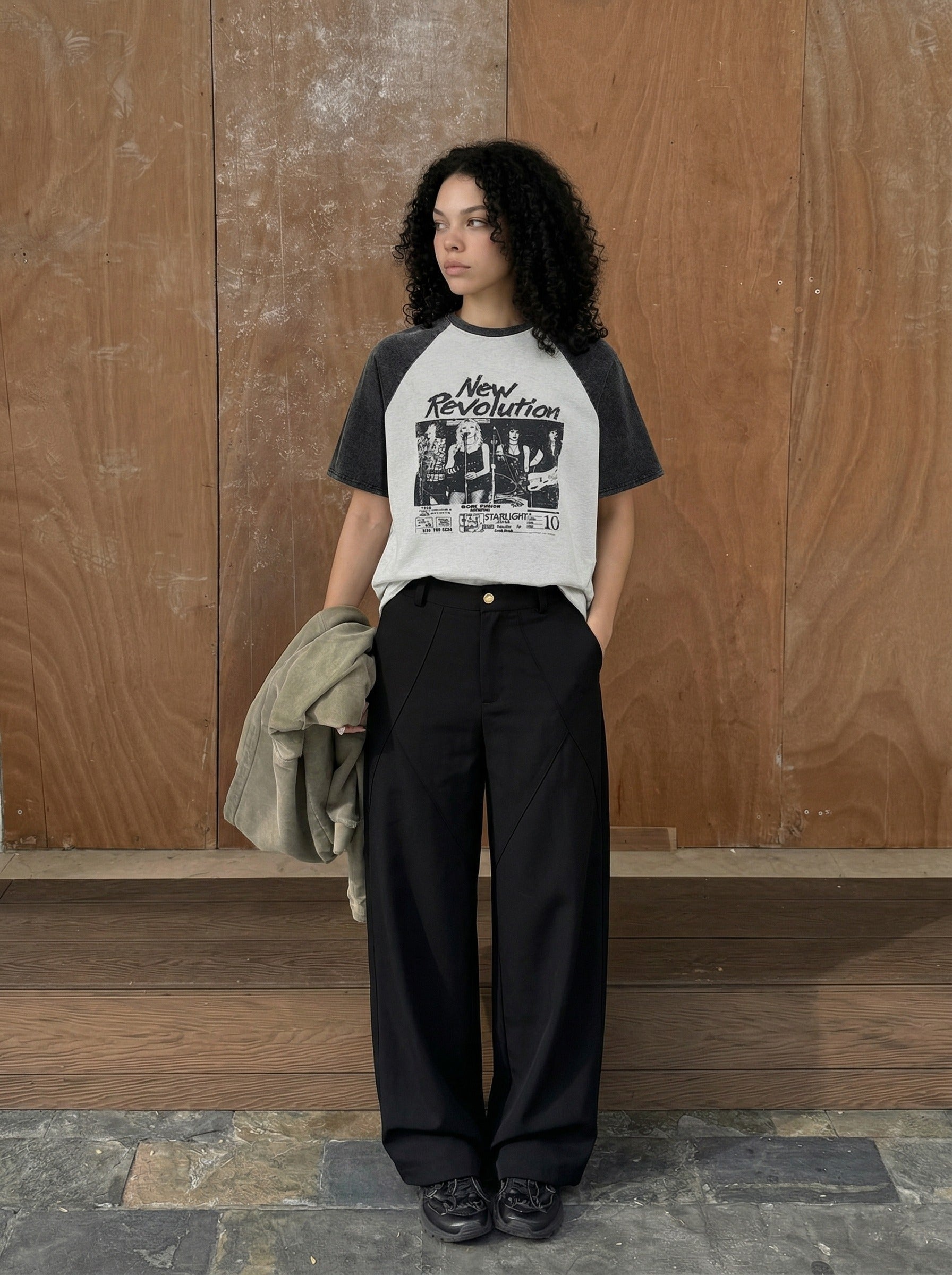 Camiseta Gráfica Vintage Nueva Revolución