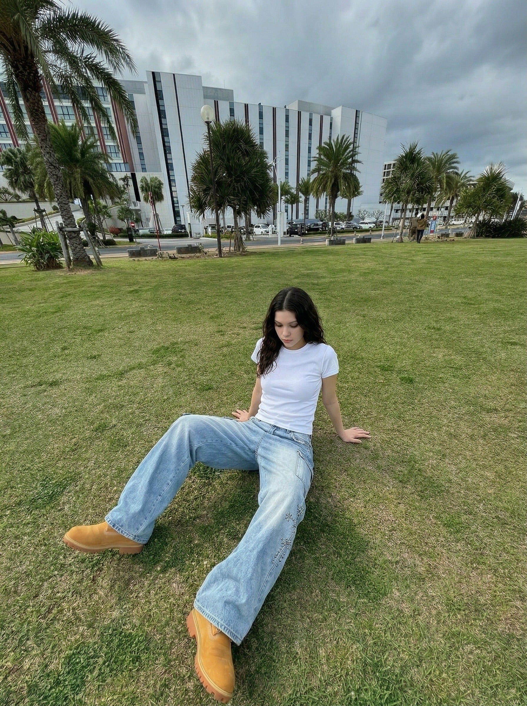 Retro High-Waisted Wide-Leg Jeans