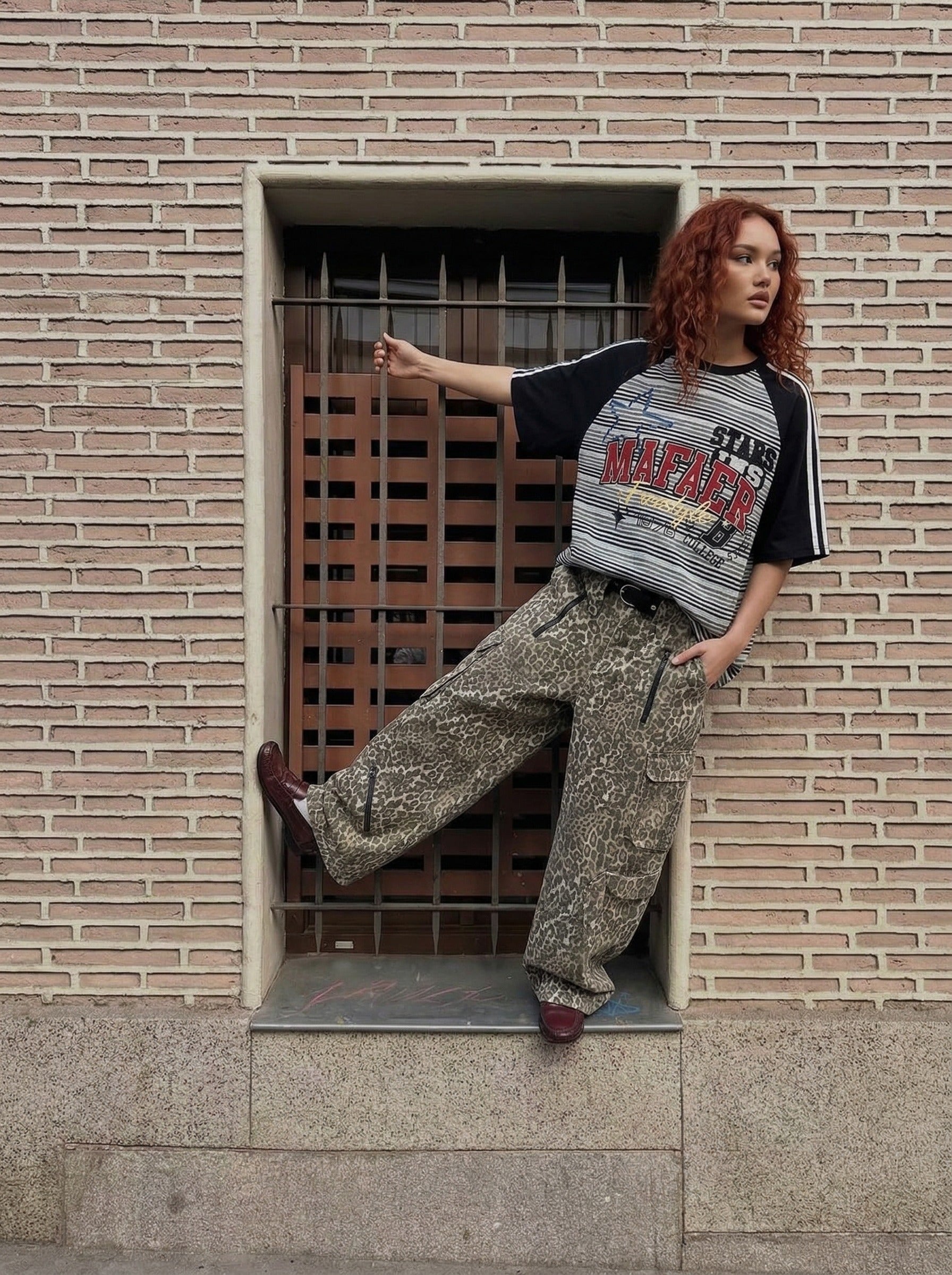 Camiseta extragrande con estrellas y barras