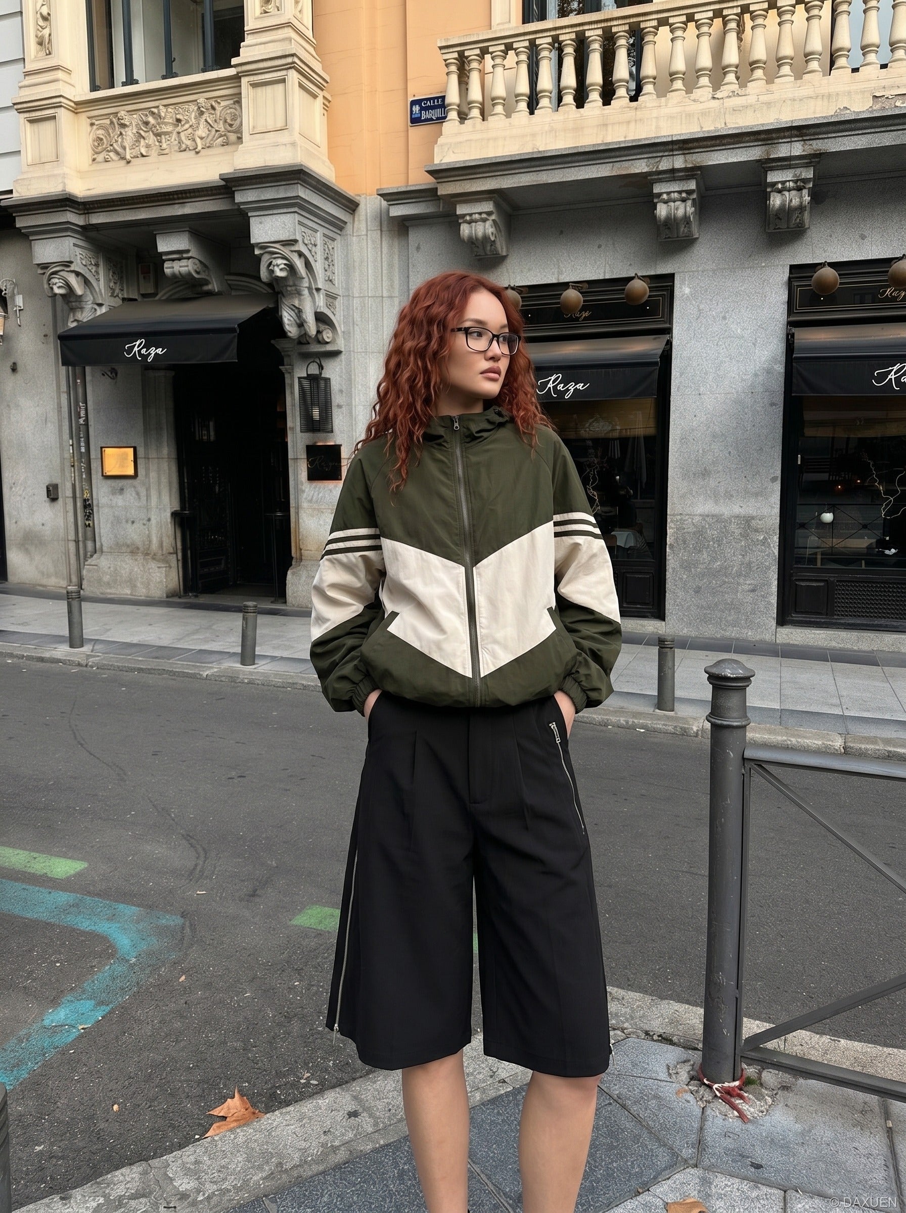 Pantalones cortos sastre de pernera ancha con detalle de cremallera