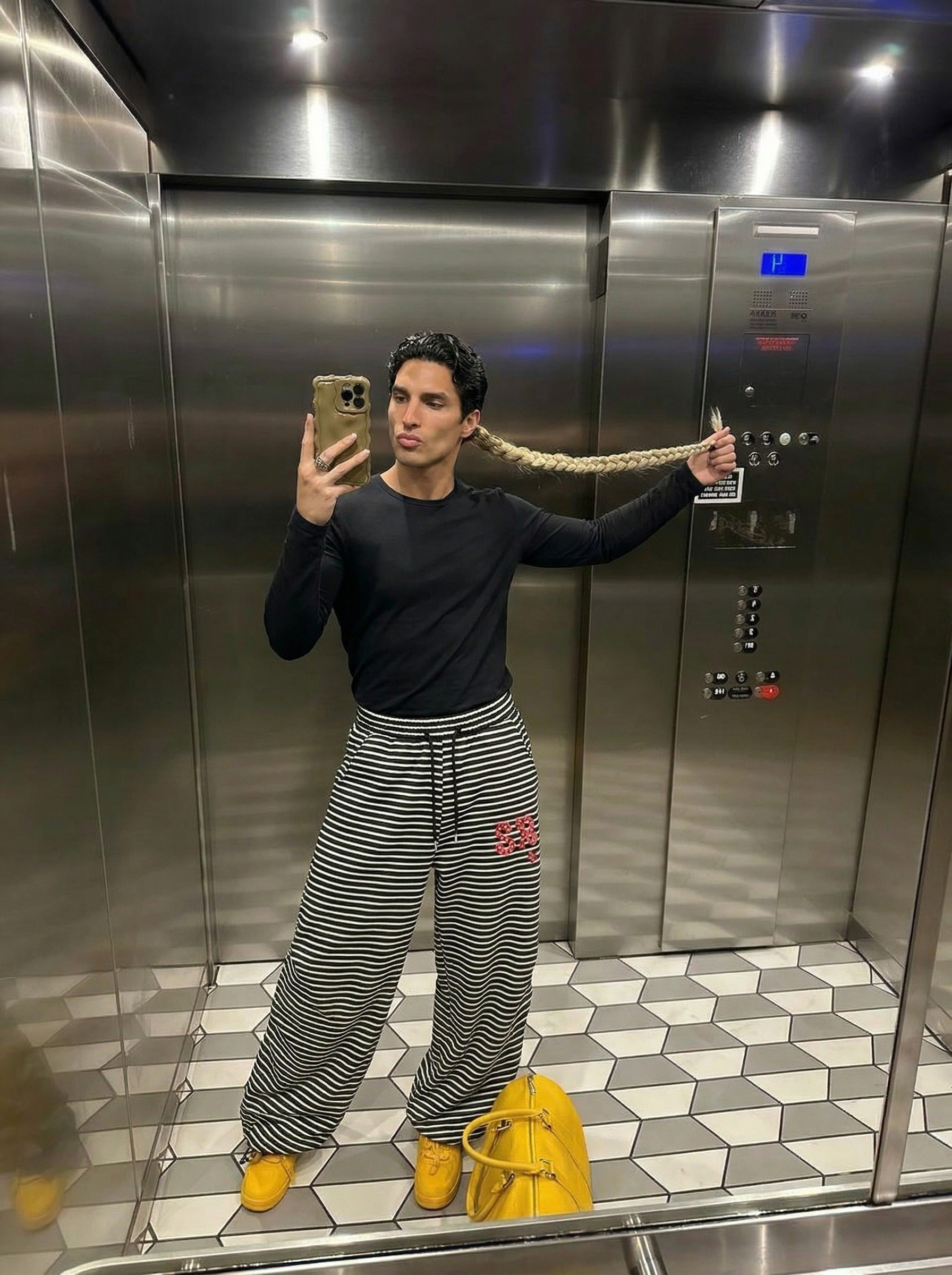 Pantalones de chándal de pierna ancha con rayas onduladas