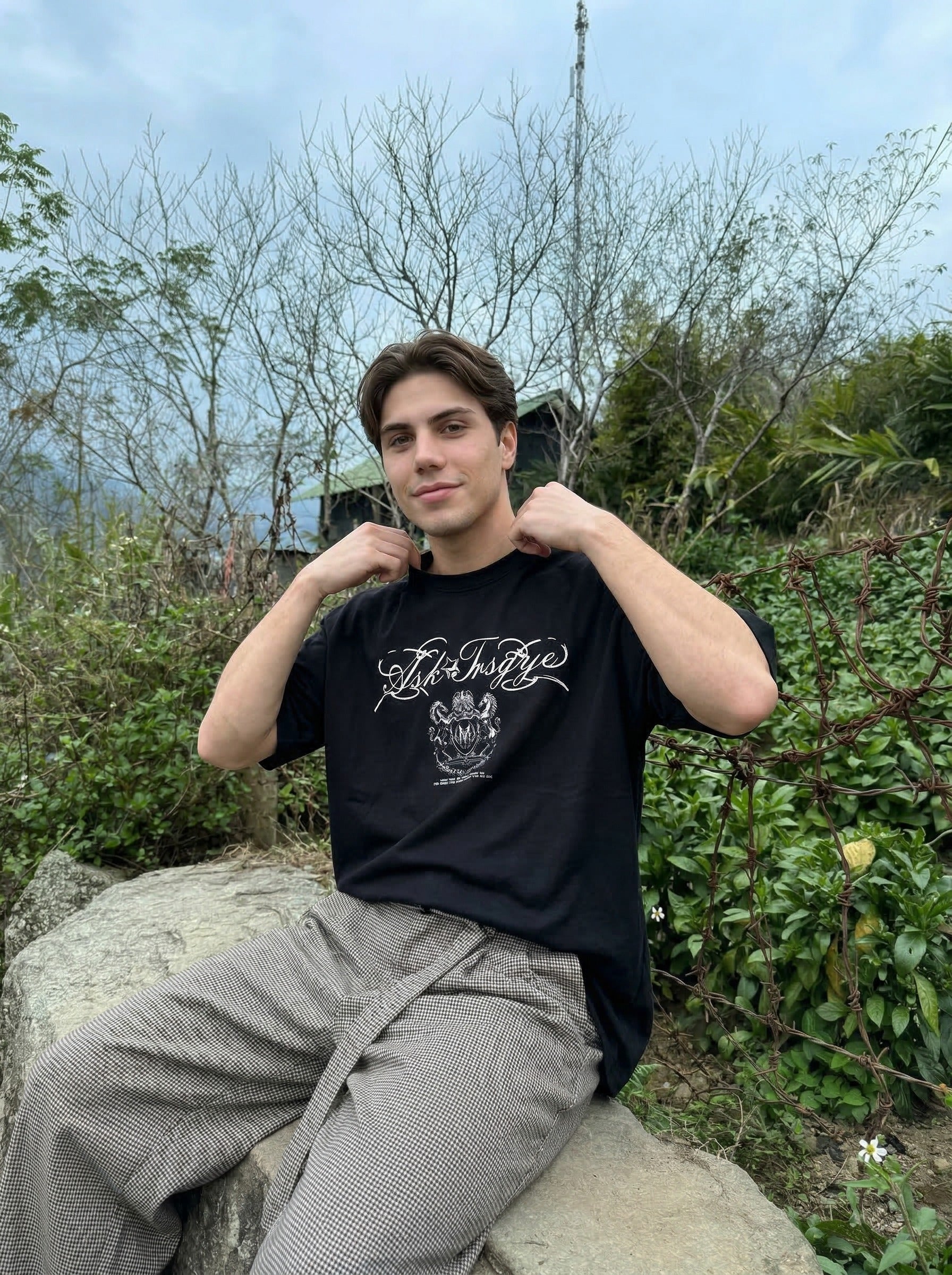 Preguntar a Tnsgye Script Oversized Tee