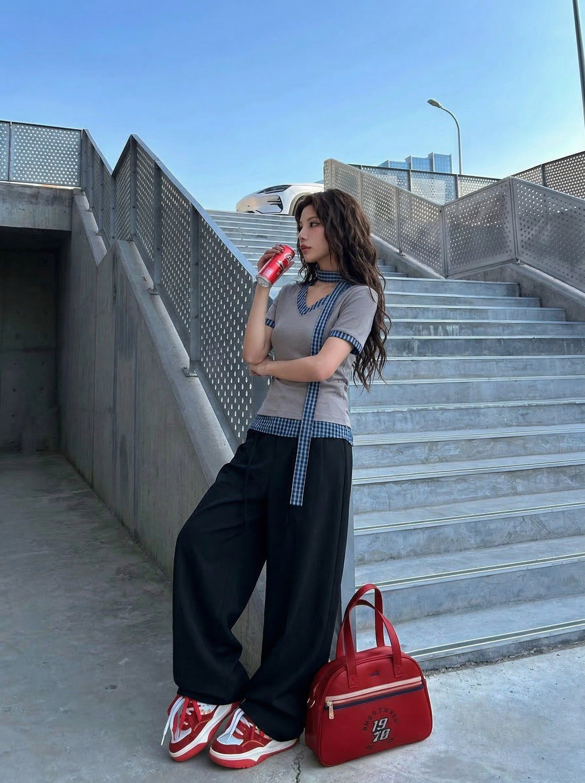 Plaid Tie V-Neck Knit Top