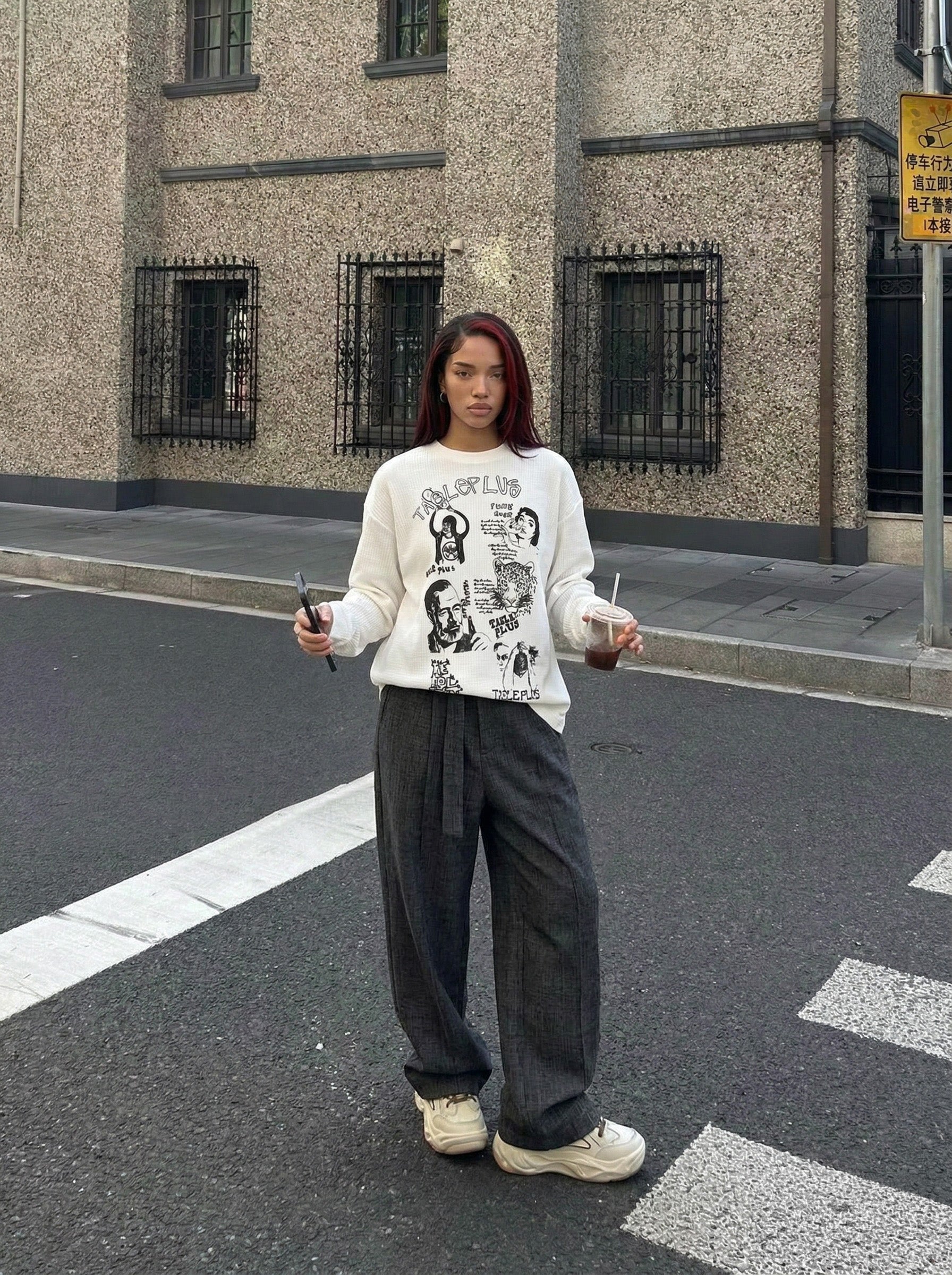 Camiseta de manga larga con gráfico de punto gofre